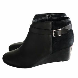 Vionic Shasta wedge bootie black size 9